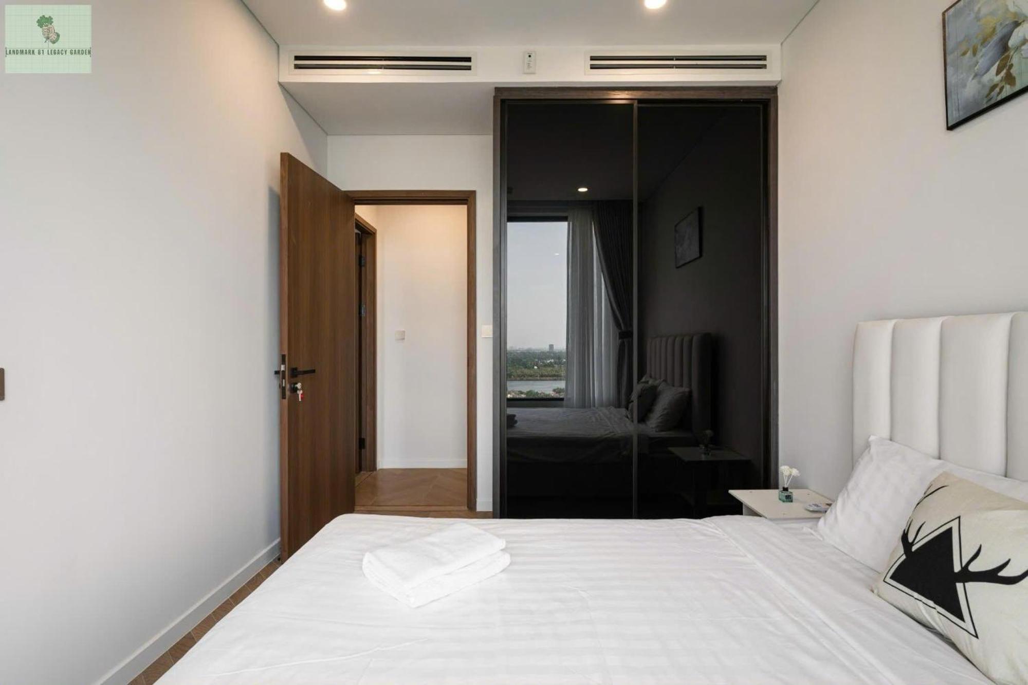 Landmark 81 Legacy Garden Apartment